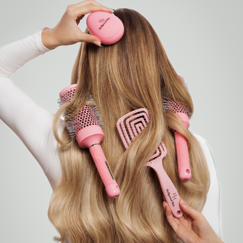 MINI BRUSH – A compact brush for your purse and everyday use