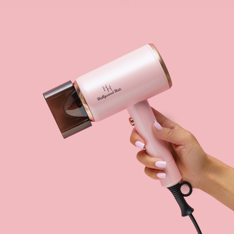 Drying the new GENERATION Air Flow Led, Hollywood Hair hair dryer