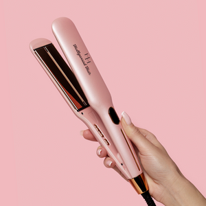 Włosy gładkie jak tafla! Prostownica z tytanowymi płytkami Hollywood Hair